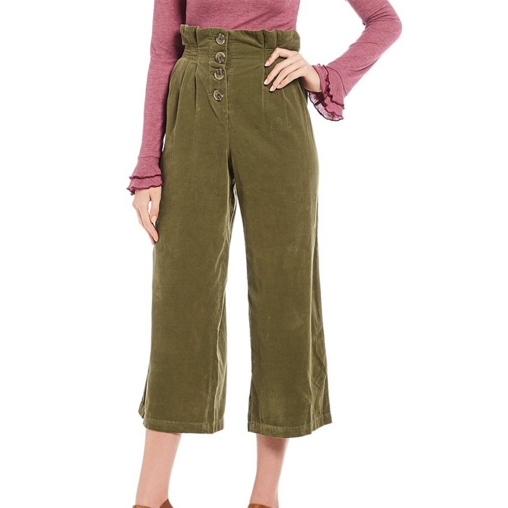 🦙 C&V Chelsea & Violet Paper bag Cropped Pants